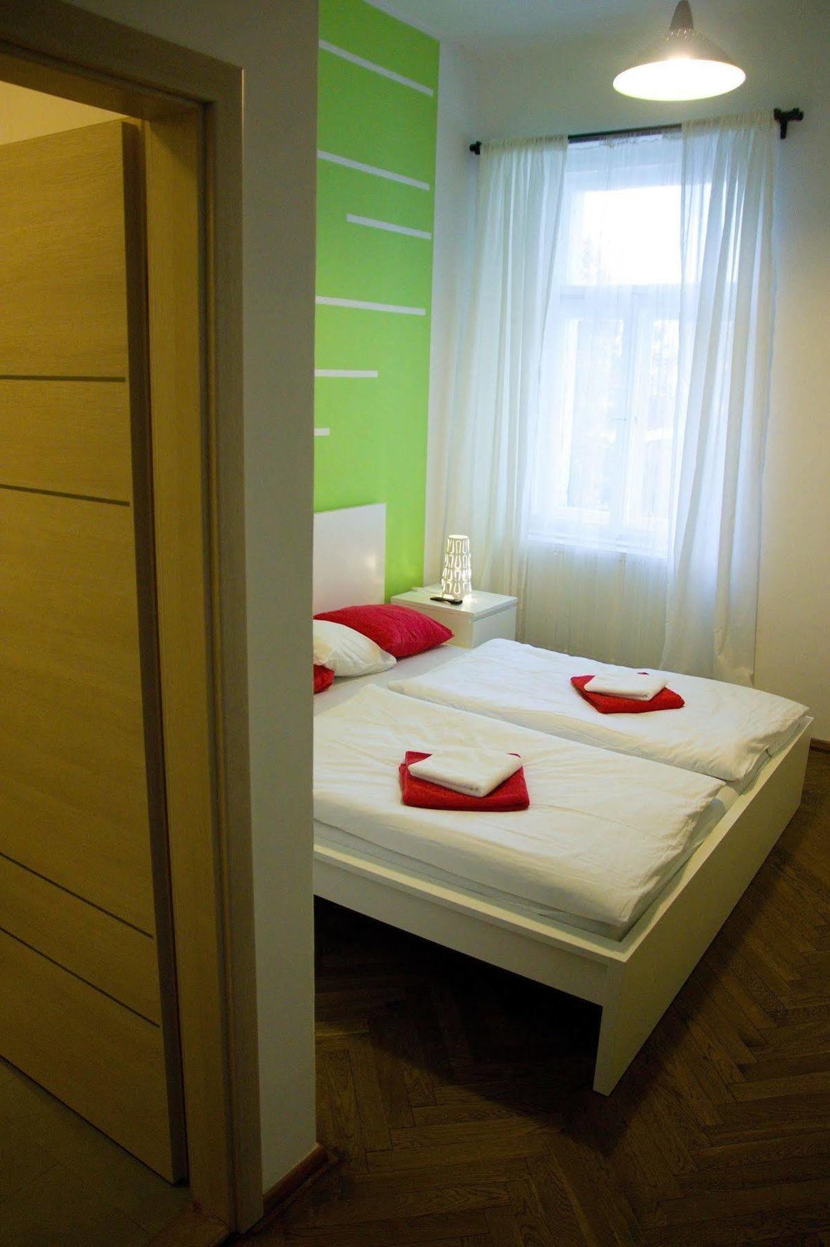 Budget Apartment Прага Екстер'єр фото